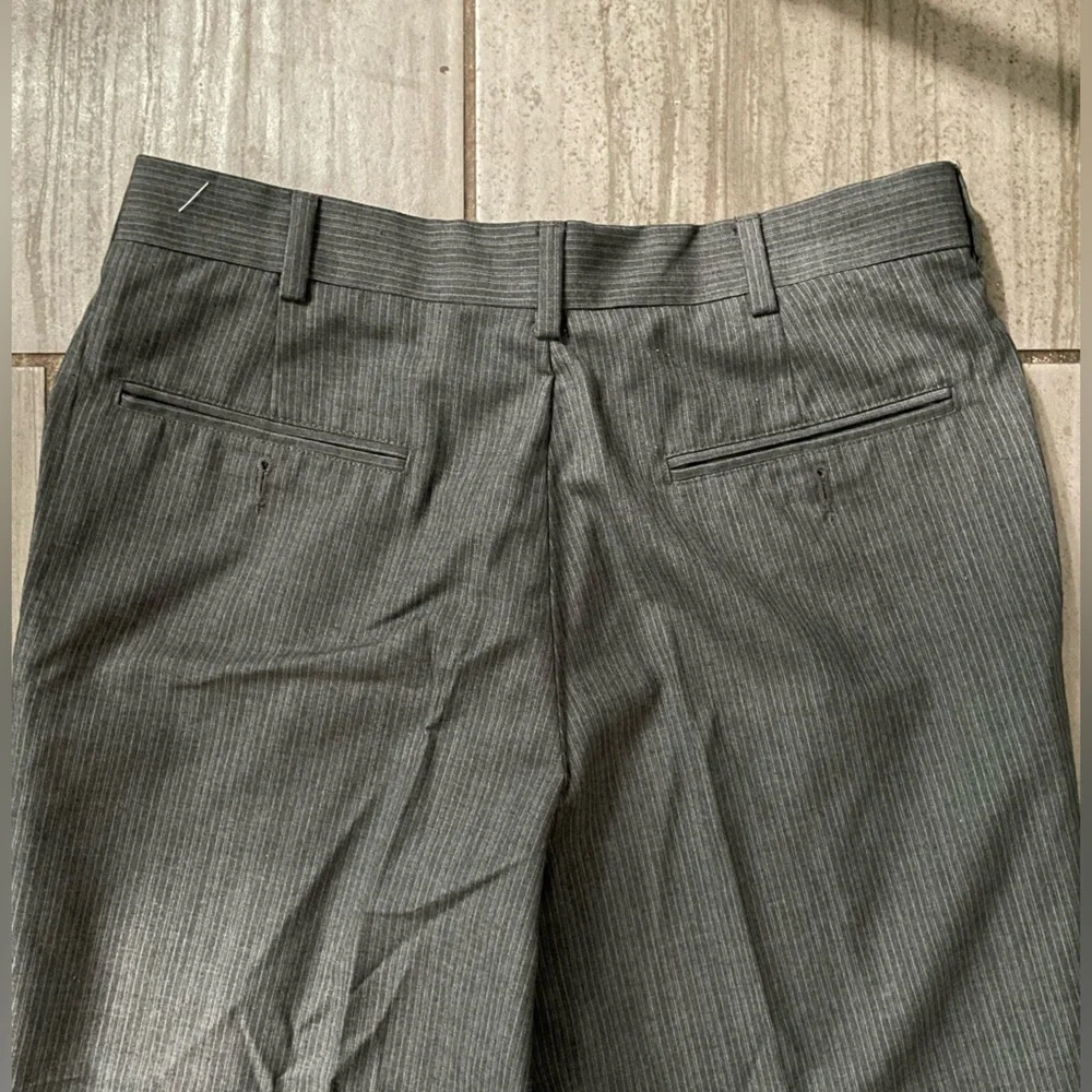 Perry Ellis Gray Men's Pants Chino  Size 32/30 Casual